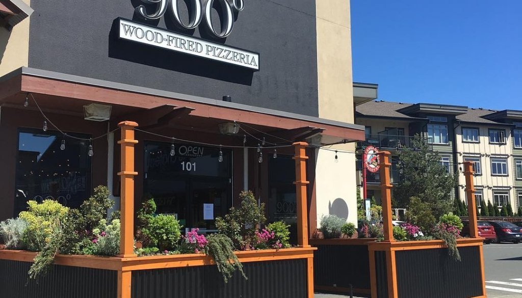 900 BiSTRO