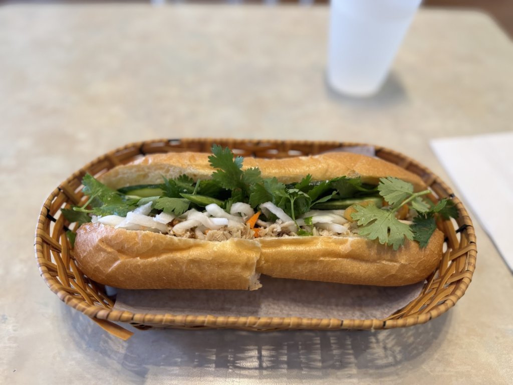 Banh Mi Ba Le Victoria